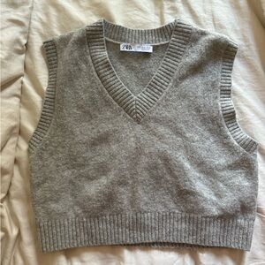 Zara Sweater Vest Size Small
